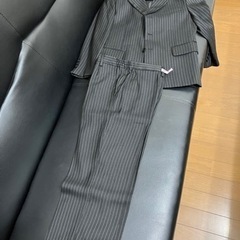 中古子供用スーツ（サイズ54）・直接引き取り可能な方のみ