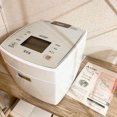 【美品】三菱電機 炊飯器 NJ-VE188-W 10合炊き 説明...