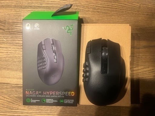 Razer Naga V2 HyperSpeed 21ボタン 2.4GHz / Bluetooth 5.0 ワイヤレス 両対応 ゲーミングマウス レーザー (マウス)