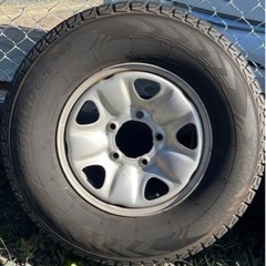 ☆ スタッドレスタイヤ4本 275/70R1Rヨコハマアイスガード2本 MAXTREK2本 5穴 ランクル