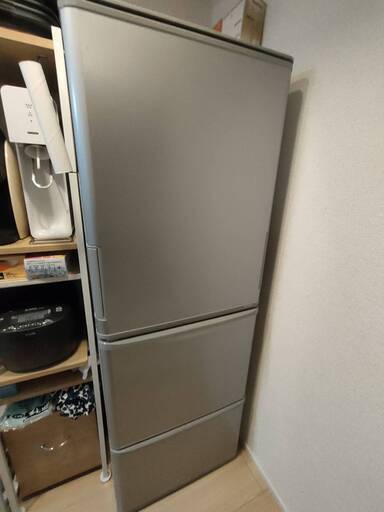 【最安値！使用僅か1年4ヶ月 24/1/28まで!】SHARP シャープ 3ドア冷凍冷蔵庫 SJ-W354H-S 両開きドアのスリムで大きい冷蔵庫です！