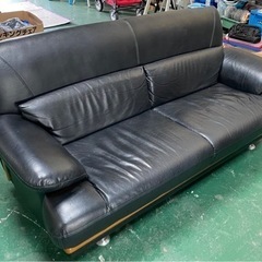 革張り浜本ソファー値下げ‼️