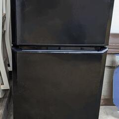 ２ドア冷凍冷蔵庫（ブラック色）    １〜２人暮らしサイズ