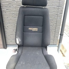 RECARO セミバケットシート