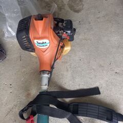 草刈り機　TANAKA