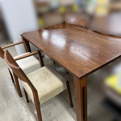再値下げ！J3255 飛騨家具 白川木工 ST-BW185-57-TP-70  ウォールナット材 無垢材 ダイニングテーブルセット 椅子3脚付 テーブル新品参考価格30,2000円 椅子一脚辺り新品参考価格44,000円 クリーニング済み