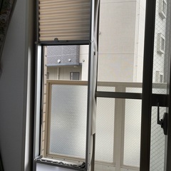 コロナのウィンドエアコン用の掃き出し窓枠