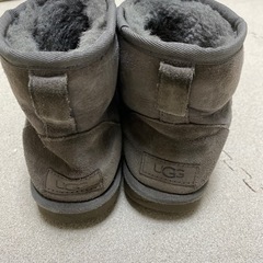 UGG ショートブーツ　