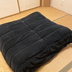 お話中《無料》ligne roset TOGOオットマン