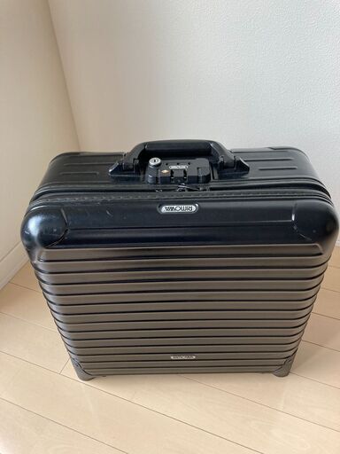 RIMOWA スーツケース 2輪　使用あり