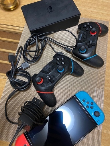 【美品】スイッチ　本体　コントローラー　2個