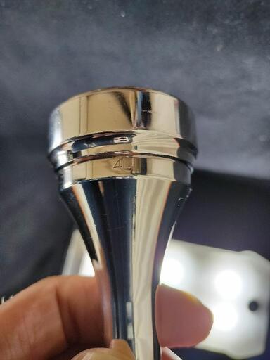 【値下げ】チューバ用マウスピース　デニスウィック　４Ｌ デニスウィック