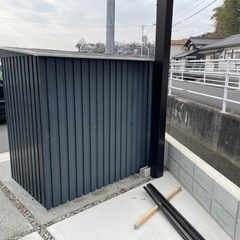 ガレージ 倉庫 物入れ イナバの物置に似た感じ