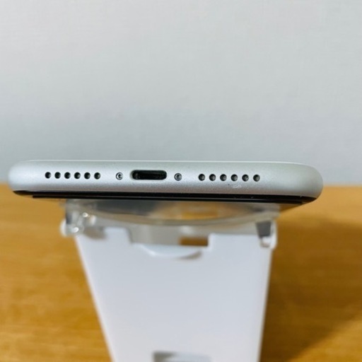 値下不可】 iPhoneXR ホワイト SIMフリー 128GB バッテリー最大容量86