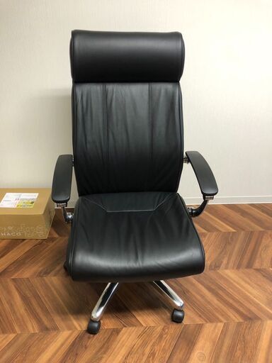 ▼値下げ▼チェア オカムラ オフィスチェア 在宅勤務 テレワーク対応 ビラージュ ハイバック 肘付 ブラック 8VC33A-PC24 参考価格52,820円自社配送時代引き可※現金、クレジット、スマホ決済対応※