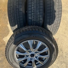 【美品】スタッドレスタイヤ