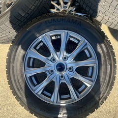 【美品】スタッドレスタイヤ