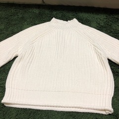 GUのセーター