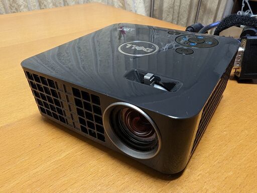 DELL ミニプロジェクター M115HD 中古