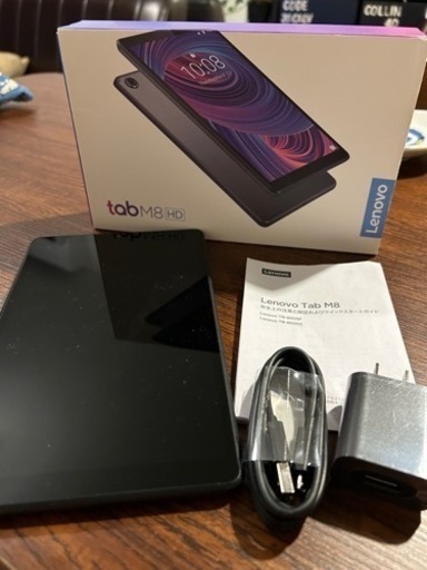 美品！Lenovo Tab M8