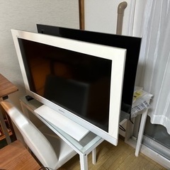 ソニーブラビア液晶テレビ2台セットホワイト&ブラック