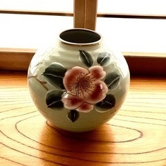 中古　花瓶　九谷焼　1000円でお譲りします。！