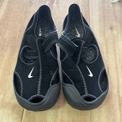 NIKE サンダル　19㎝