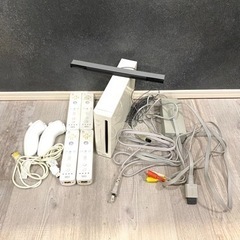 Wii セット(本体、ソフト、専用コントローラー)