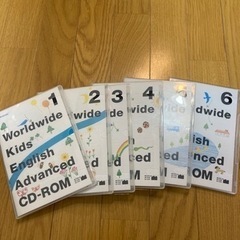 ワールドワイドキッズ　DVD, CD-ROM, 絵本、ペアレントガイド