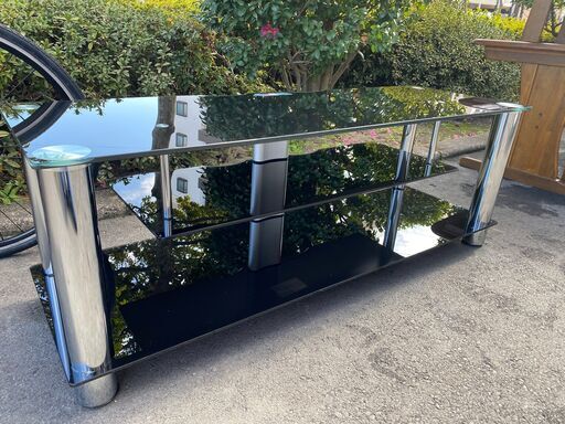 リサイクルショップどりーむ天保山店　No.11023　3段テレビボード！　オシャレブラック！綺麗目♪　強化ガラス仕様！配達・設置可能！