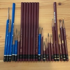 絵画用の鉛筆