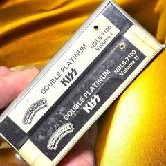 【能登へボランティア活動費用となります】唯一THE KISS Double Platinum【special two TAPES】未開封 (税関穴有)Casablanca RECORD 8トラックテープ 8トラ KISS キッス ハードロック