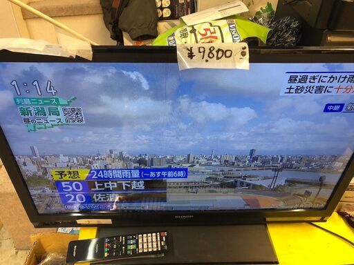 ☆中古￥9,800！SHARP　32インチ液晶テレビ　家電　2013年製　LC-32H9型　【BK472】