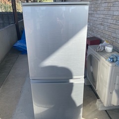 冷蔵冷凍庫　シャープ　137ℓ 2017年製