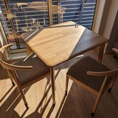 ニトリ食卓テーブル、椅子2脚セット