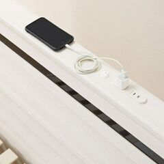 美しいクイーンサイズベッドを特別価格で販売 - ほぼ新品！2022年の製品