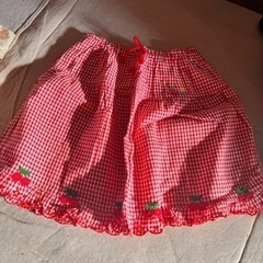 子供用品 子供服　ミキハウス　赤チェックスカート