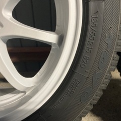 タイヤ4本セット　185/55 R15