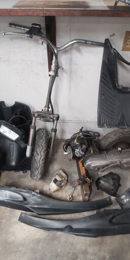 ヤマハ 3YK ｽｰﾊﾟｰｼﾞｮｸﾞZR 赤ファンエンジン その他パーツ ジョグ ZR