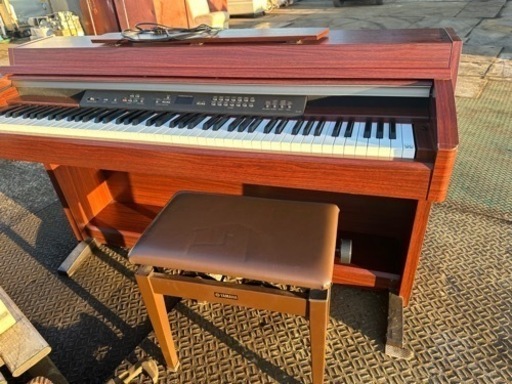ヤマハ　アップライトピアノ　クラビノーバ　CLP230　08年製　美品 ヤマハ アップライトピアノ クラビノーバ CLP230 08年製 美品 ヤマハ