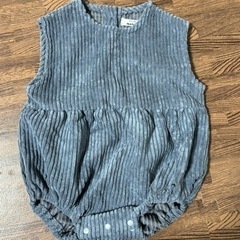 子供服　ロンパース　ノンスリーブ　70cm 新品