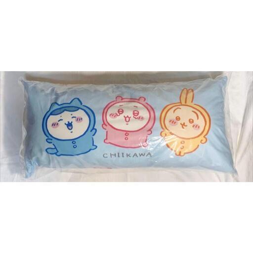【売ります】しまむら　ちいかわ枕カバー付クッション　ハチワレ　うさぎ　新品未使用