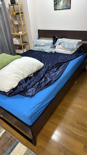 IKEA Trysil ダブルベッドとマトレス