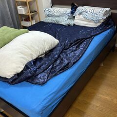 IKEA Trysil ダブルベッドとマトレス