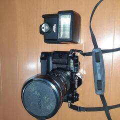 Canon  AE-1  望遠レンズ　ストロボ付き