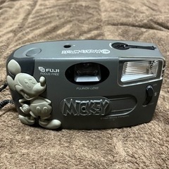 ミッキーマウスの可愛いカメラ