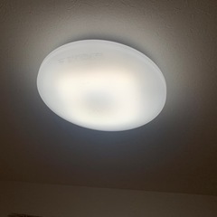 【値下げ】LEDシーリングライト　6〜8畳用(調光機能付き)