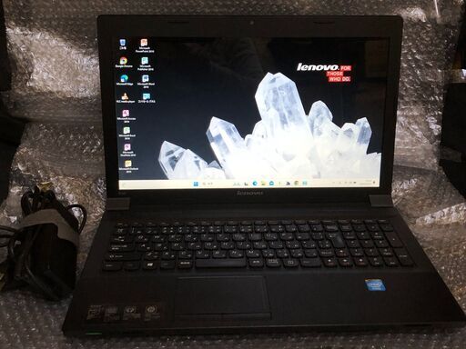 レノボ　Lenovo B590 / 最新Windows11＆Office2010インストール済/大画面15.6インチWXGA光沢LED液晶 / Wi-Fi内蔵 / Webカメラ内蔵 / DVDスーパーマルチドライブ搭載 /バッテリー使用可 /中古美品で即使用可