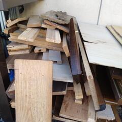 家具壊した木材