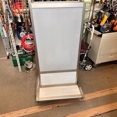 看板　電気は付きます　幅70 奥67 高さ123cmくらい